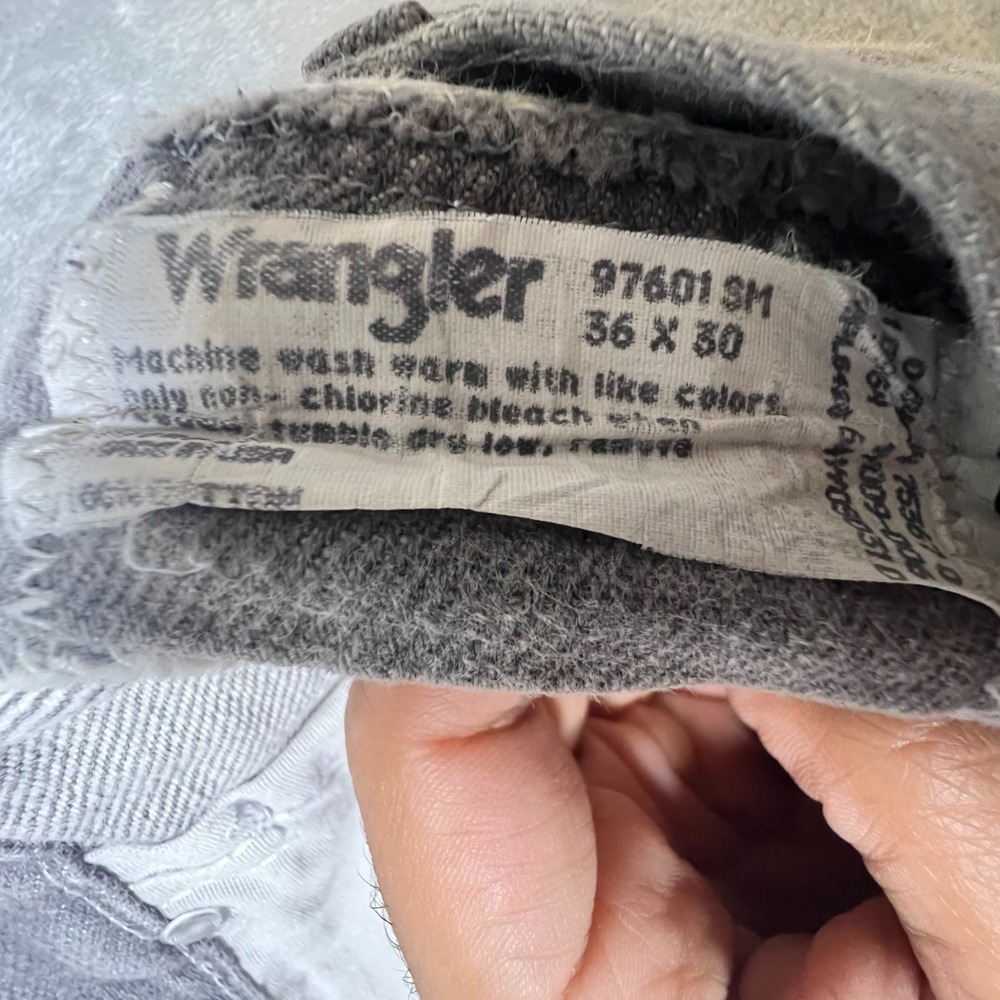 Vintage Wrangler Jeans Mens 36x30 Gray Denim Medium Wash Straight Leg Preppy - Picture 5 of 6